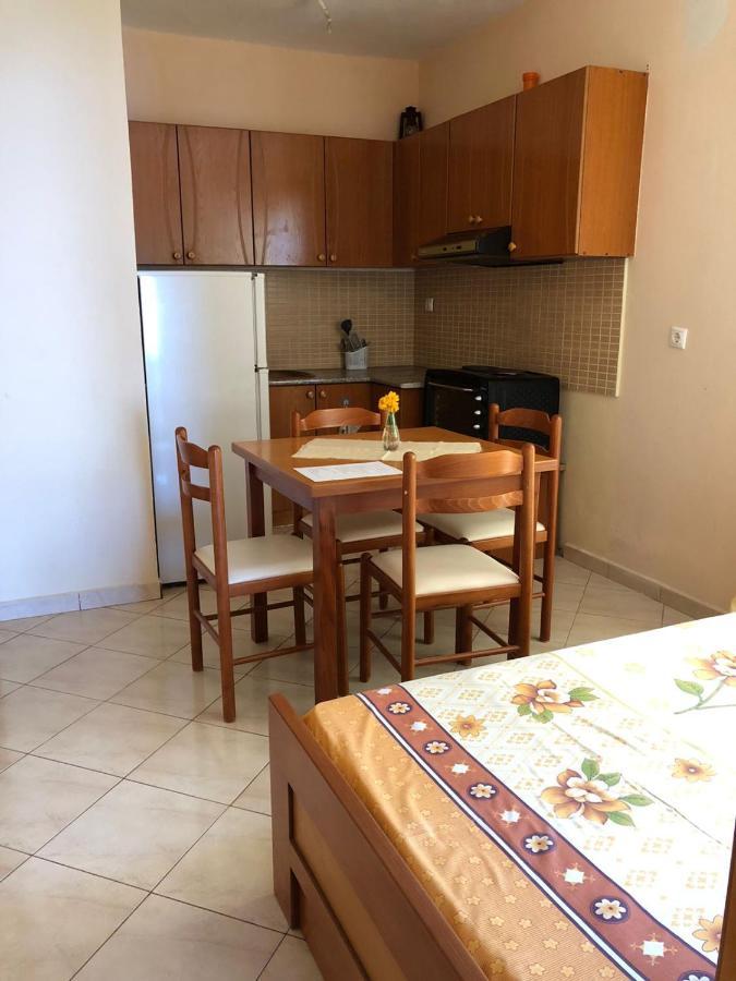 LukovëSimona'S Houseアパートメント エクステリア 写真